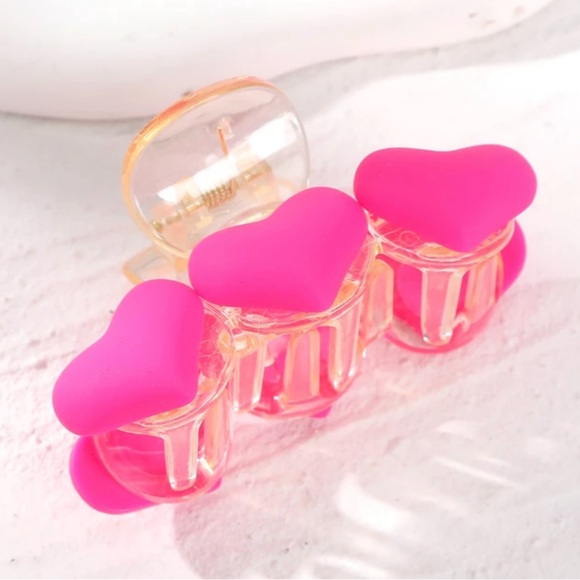 NWT Pink Heart Hair Clip string hold - Picture 9 of 11